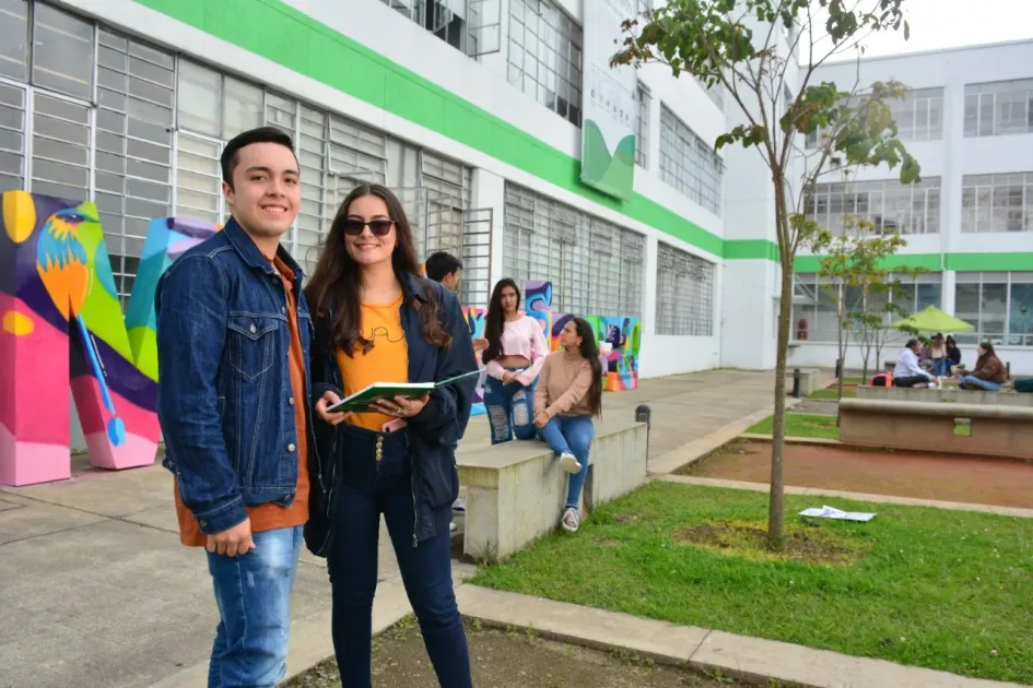 UManizales otorgó becas y beneficios al 60% de sus estudiantes durante el primer semestre del año 2022 UManizales otorgó becas y beneficios al 60% de sus estudiantes durante el primer semestre