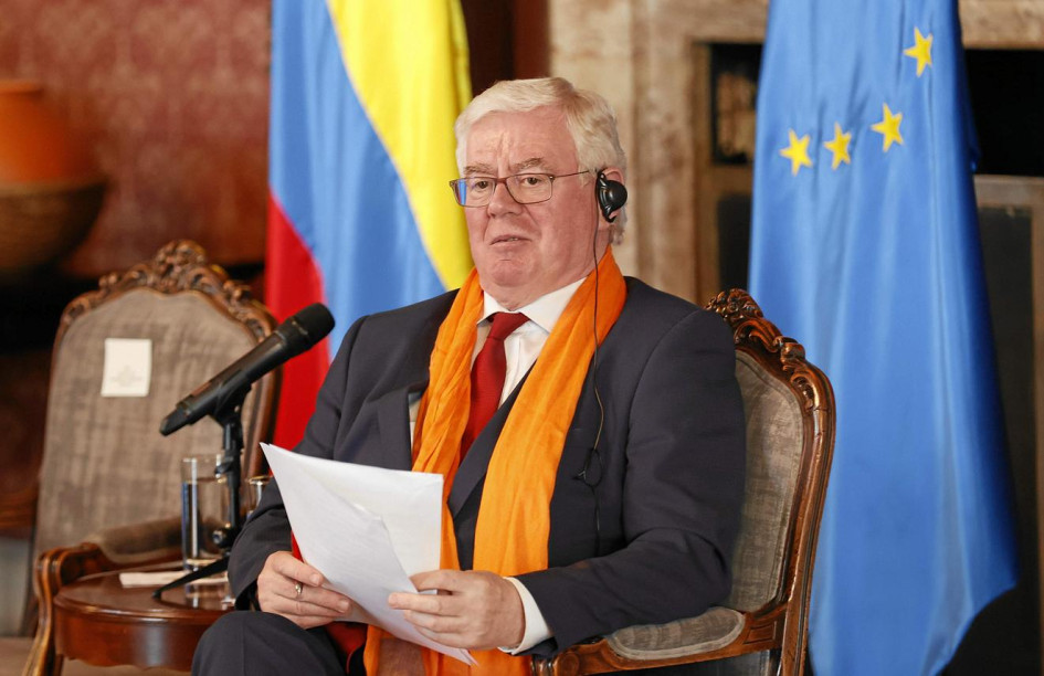 Foto / EFE / LA PATRIA Eamon Gilmore, enviado especial de la UE para la paz en Colombia, aseguró que en Colombia los defensores han sido una de sus “preocupaciones más grandes”. Foto / EFE / LA PATRIA Eamon Gilmore, enviado especial de la UE para la paz en Colombia, aseguró que en Colombia los defensores han sido una de sus “preocupaciones más grandes”.