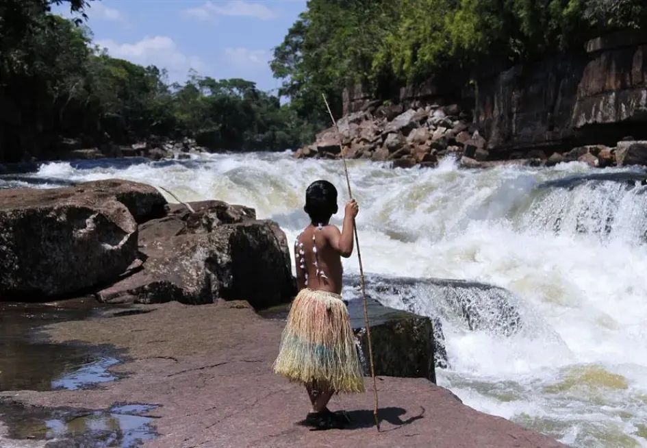 El río Igara-Paraná, en La Chorrera (Colombia). El río Igara-Paraná, en La Chorrera (Colombia).