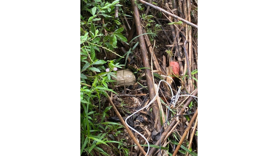 Siete kilogramos de material explosivo fueron hallados en la vereda Yolombó, del municipio de Suárez (Cauca). Siete kilogramos de material explosivo fueron hallados en la vereda Yolombó, del municipio de Suárez (Cauca).