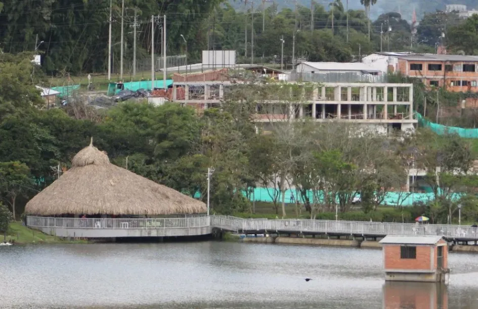 El Lago Cameguadua, que se convertirá en el Centro Internacional de Aguas Abiertas, es hoy la obra más avanzada para los Juegos Nacionales. Está en un 51,2%. La sede le reclamó más gestión al Ministerio del Deporte.