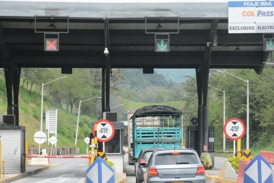Ayer en la mañana ya había nuevas tarifas en los peajes de Pacífico 3, las mismas del 2022. Pacífico 3 aplica nuevamente tarifas del 2022