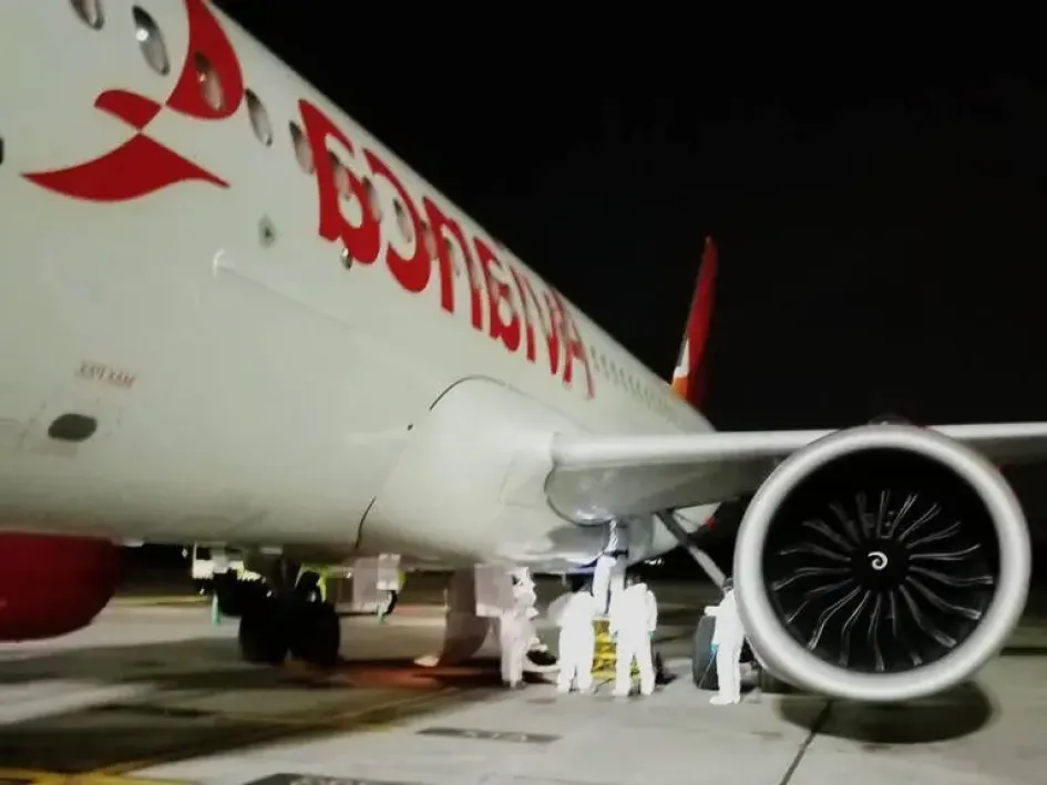 Los dos cadáveres fueron encontrados en una inspección de mantenimiento a la aeronave que hizo el vuelo AV116 Los dos cadáveres fueron encontrados en una inspección de mantenimiento a la aeronave que hizo el vuelo AV116