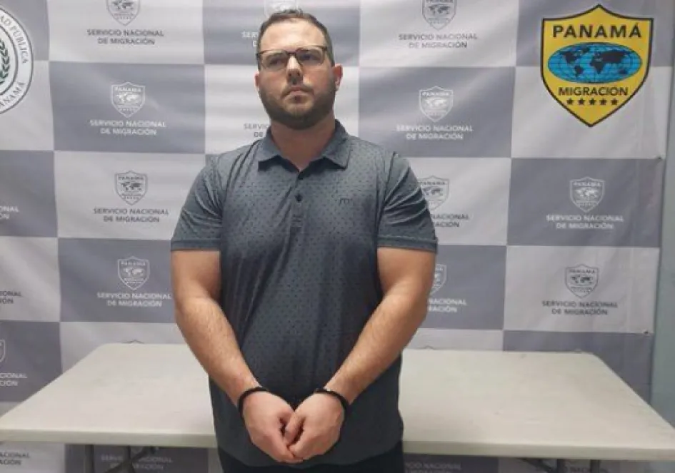 Él es Poulos John Nelson, pareja sentimental y sospechoso del asesinato de la DJ Valentina Trespalacios. Él es Poulos John Nelson, pareja sentimental y sospechoso del asesinato de la DJ Valentina Trespalacios.