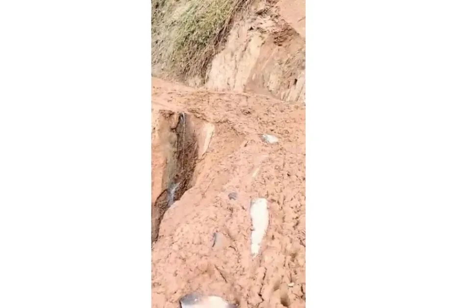 Vía entre Maracas y Palocoposo en Pácora está cerrada desde hace 20 días