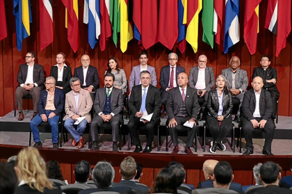 Los integrantes del segundo ciclo de negociaciones de la Mesa de Diálogos de Paz entre el Gobierno de Colombia y el Eln ya dialogan en Ciudad de México (México). Los integrantes del segundo ciclo de negociaciones de la Mesa de Diálogos de Paz entre el Gobierno de Colombia y el Eln ya dialogan en Ciudad de México (México).