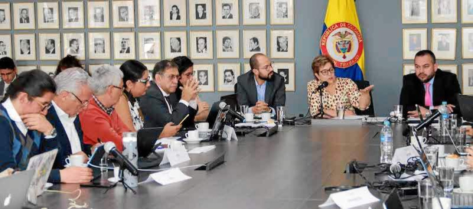 OIT recomienda a Colombia fijar un límite OIT recomienda a Colombia fijar un límite