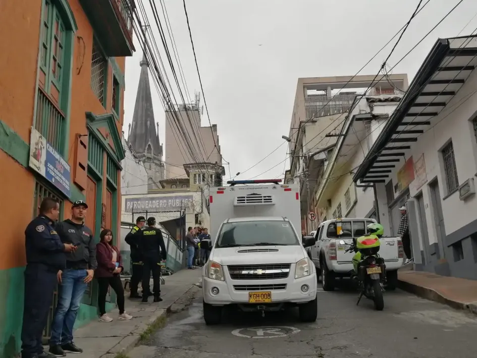 Un muerto y siete heridos en incendio dentro de centro de reclusión en San Joaquín Un muerto y siete heridos en incendio dentro de centro de reclusión en San Joaquín
