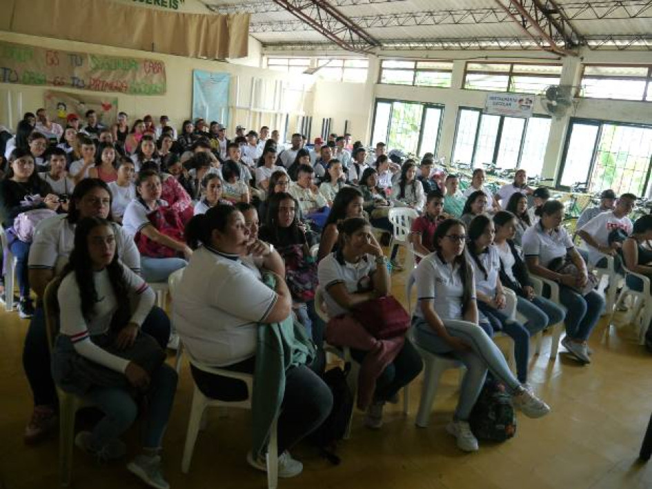 El año escolar del programa de formación académica para adultos CLEI en Chinchiná se inició el sábado. El año escolar del programa de formación académica para adultos CLEI en Chinchiná se inició el sábado.