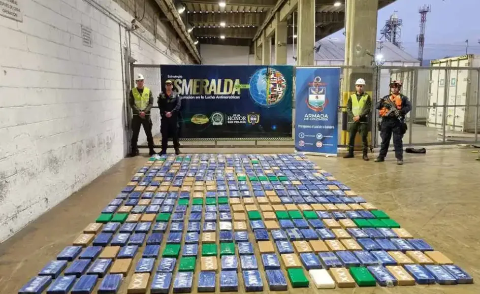 Armada Nacional incauta más de una tonelada de cocaína en el Pacífico Armada Nacional incauta más de una tonelada de cocaína en el Pacífico