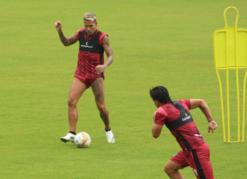La nómina principal del Once Caldas se quedó en Manizales, preparando el clásico de mañana con el Pereira. Será el 215. La nómina principal del Once Caldas se quedó en Manizales, preparando el clásico de mañana con el Pereira. Será el 215.