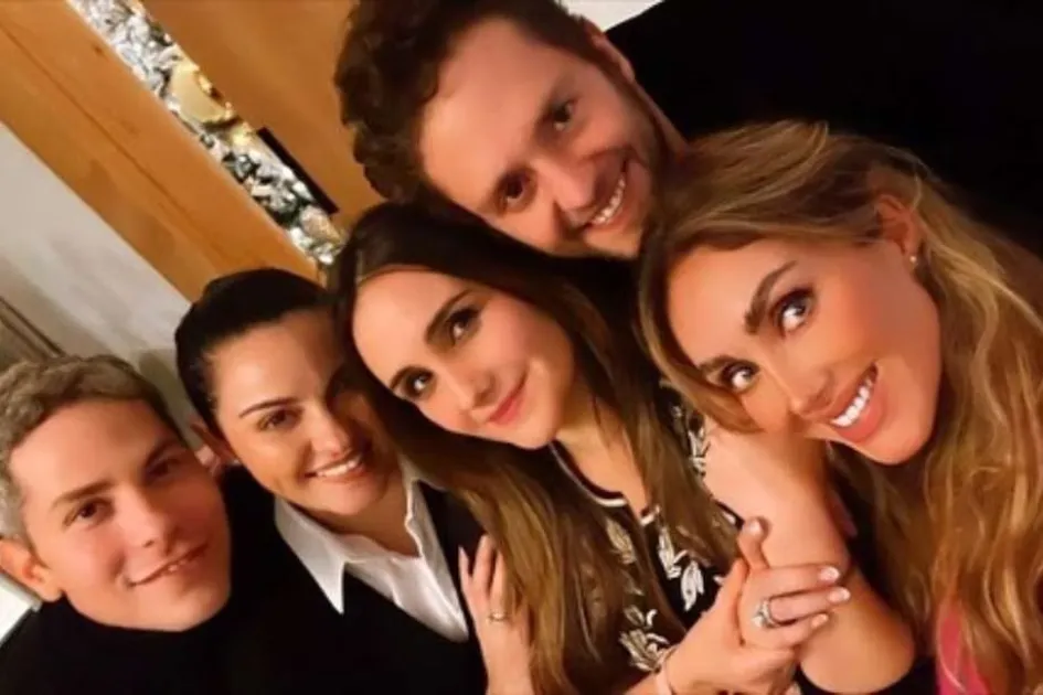 RBD logra su tercer "sold out" en Medellín en su gira de reencuentro RBD logra su tercer "sold out" en Medellín en su gira de reencuentro