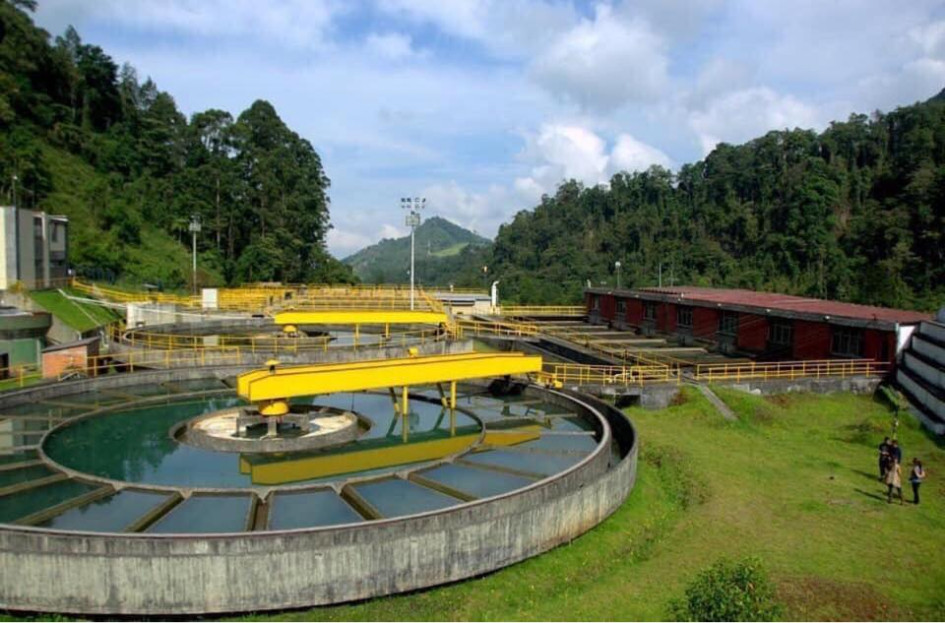 La planta de abastecimiento Luis Prieto Gómez, ubicada en la vereda Gallinazo de Villamaría (Caldas) recibió anoche agua turbia a causa de las fuertes lluvias registradas en la región centrosur del departamento.