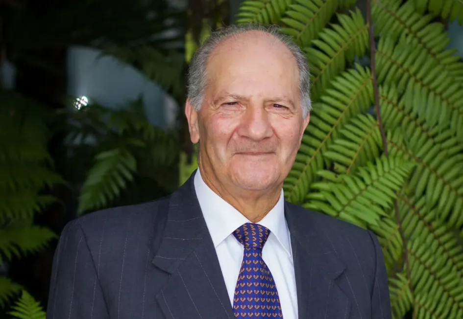 Hugo Salazar García Hugo Salazar García
