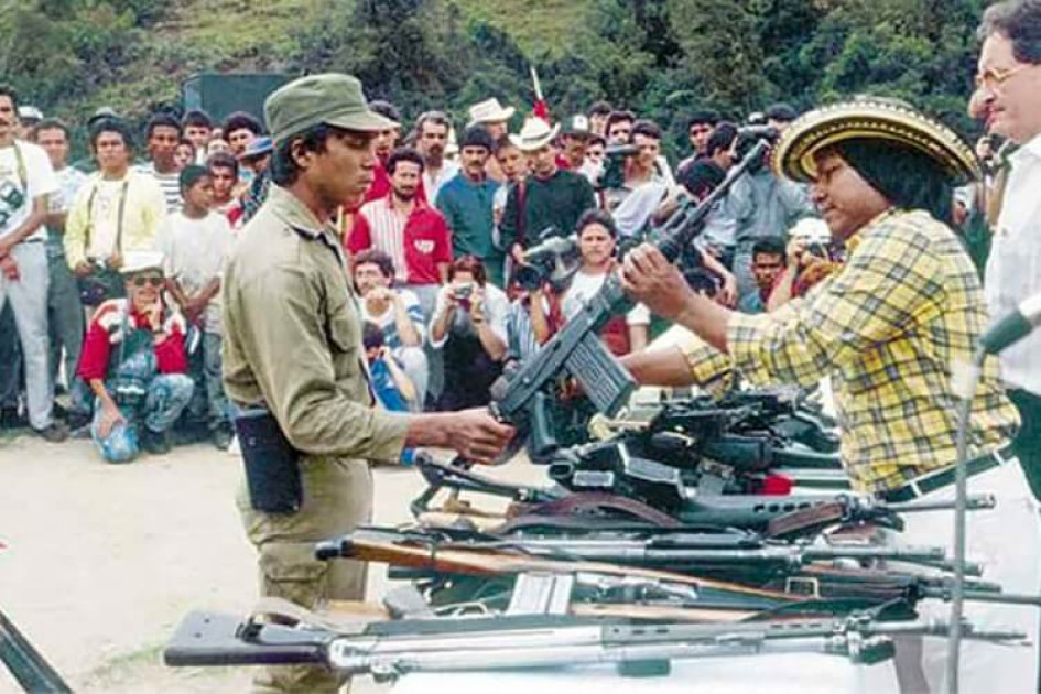 El Ejército Popular de Liberación (Epl) dejó de ser una guerrilla el 1 de marzo de 1991, durante la Presidencia del pereirano César Gaviria. El Ejército Popular de Liberación (Epl) dejó de ser una guerrilla el 1 de marzo de 1991, durante la Presidencia del pereirano César Gaviria.