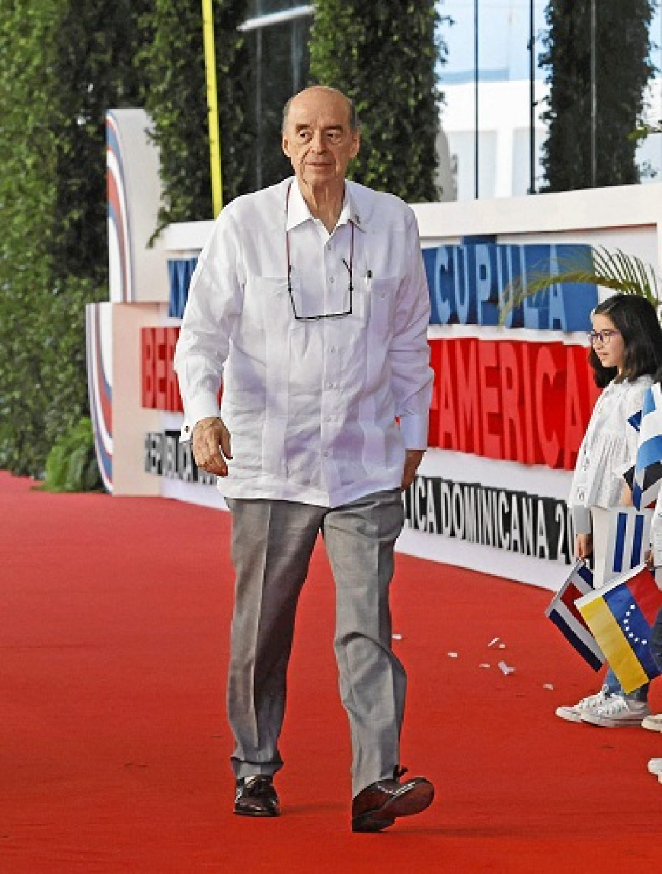 El ministro de Exteriores de Colombia, Álvaro Leyva Durán, dijo que espera que Estados Unidos también participe en esa reunión que tendrá lugar en Bogotá.