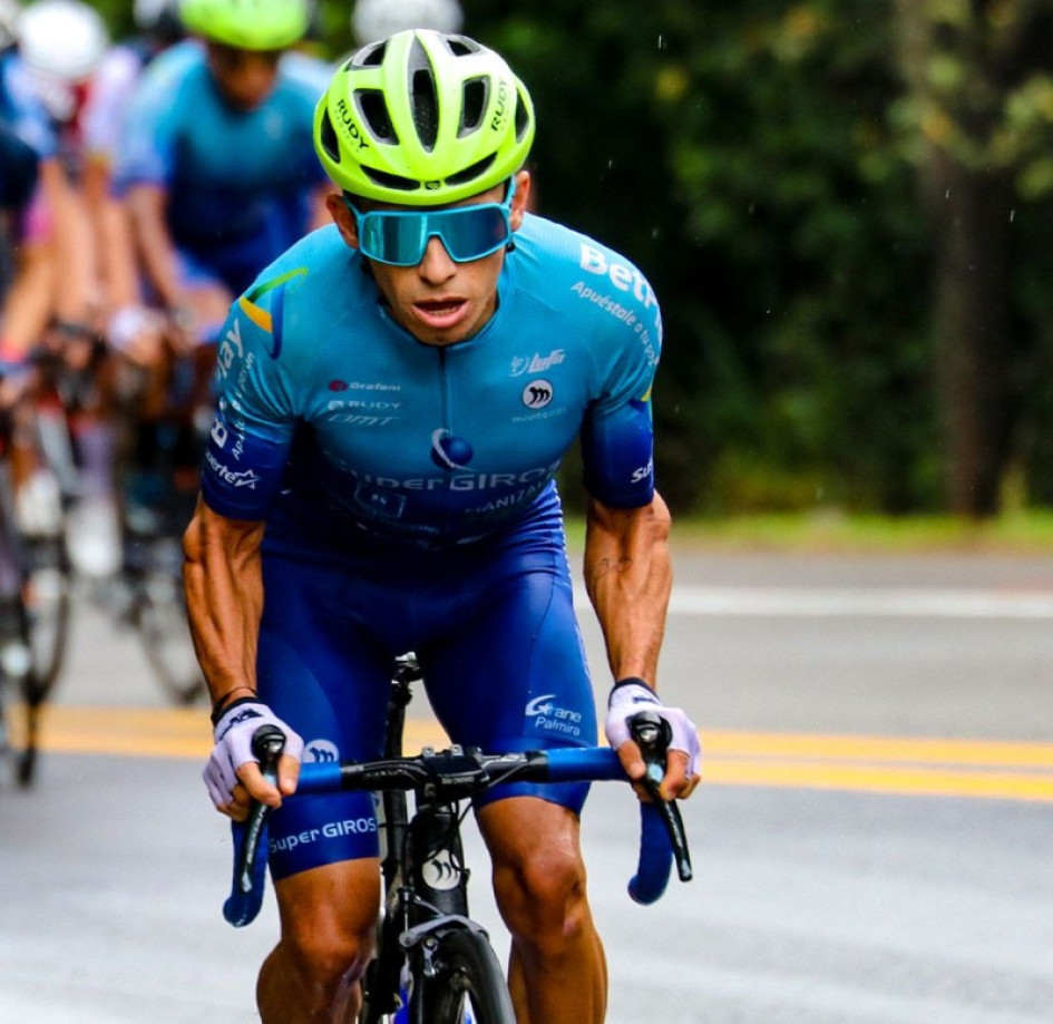 Dídier Alonso Chaparro, ciclista caldense que actualmente lidera la Vuelta al Sur. Dídier Alonso Chaparro, ciclista caldense que actualmente lidera la Vuelta al Sur.