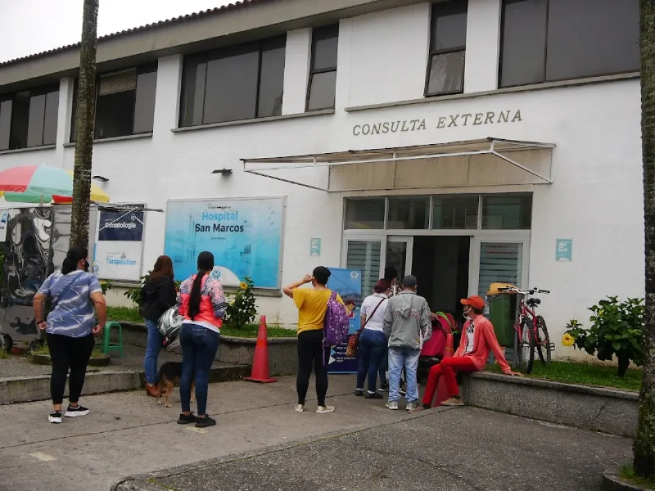 El Hospital San Marcos, de Chinchiná, se alista para una posible emergencia por el volcán del Ruiz, que sigue en nivel de actividad naranja. Hospital San Marcos