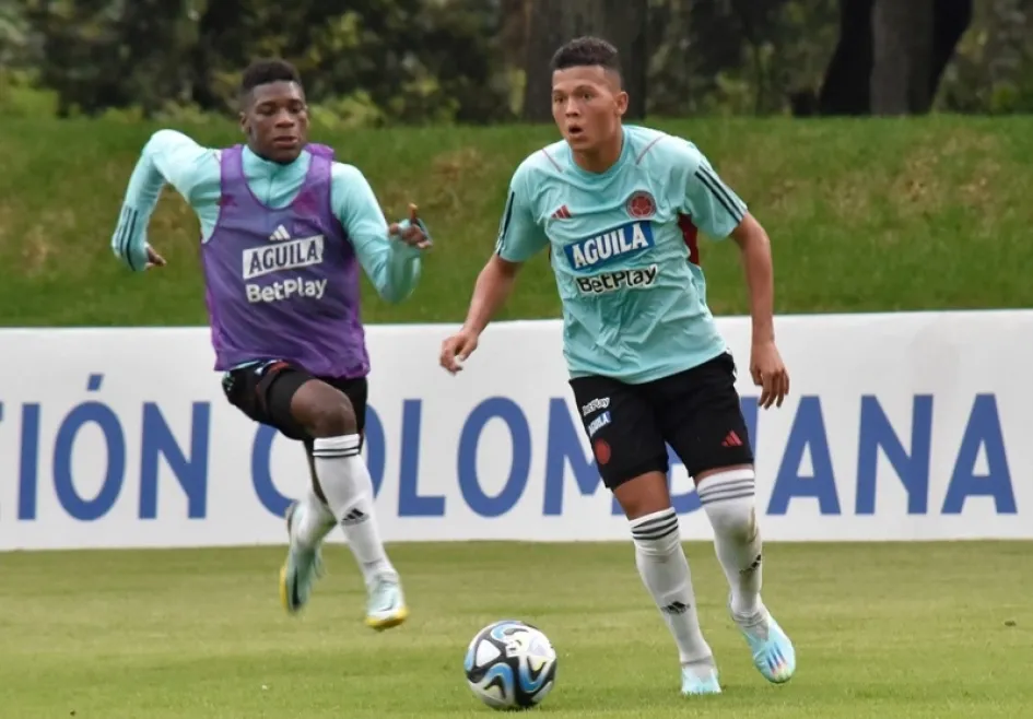 Entrenamiento de la Selección Colombia Sub-20 en la Sede Deportiva de Bogotá. Entrenamiento de la Selección Colombia Sub-20 en la Sede Deportiva de Bogotá.