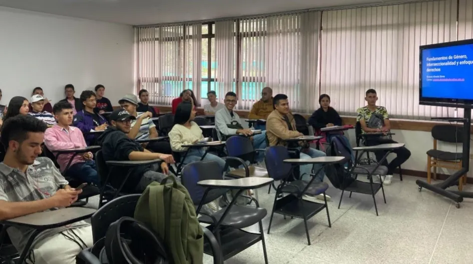Estudiantes de la Universidad de Caldas en la cátedra piloto de Fundamentos de género, interseccionalidad y enfoque de derechos. Estudiantes de la Universidad de Caldas en la cátedra piloto de Fundamentos de género, interseccionalidad y enfoque de derechos.