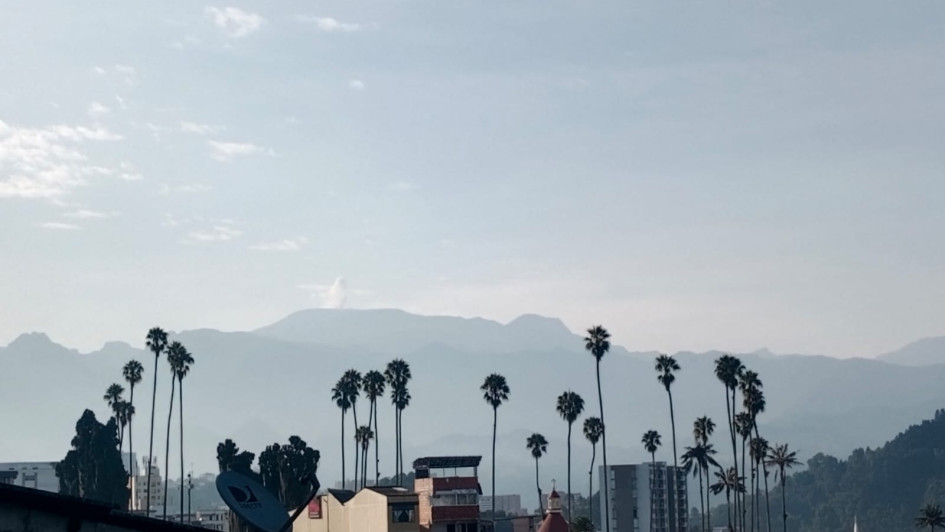 Así lucía este sábado, 15 de abril, el volcán Nevado del Ruiz desde el sector de Cristo Rey, en Manizales. Así lucía este sábado, 15 de abril, el volcán Nevado del Ruiz desde el sector de Cristo Rey, en Manizales.