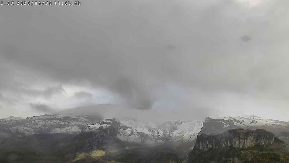 El volcán Nevado del Ruiz este sábado, vista del SGC desde el sector de Piraña - Azufrado. El volcán Nevado del Ruiz este sábado, vista del SGC desde el sector de Piraña - Azufrado.