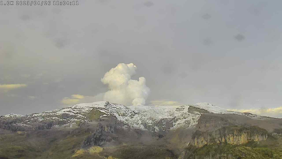 Así lucía el volcán Nevado del Ruiz en la mañana de este 27 de abril desde el sector de Piraña-Azufrado. Así lucía el volcán Nevado del Ruiz en la mañana de este 27 de abril desde el sector de Piraña-Azufrado.