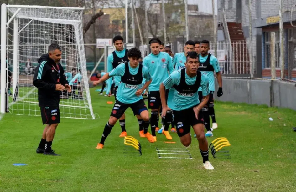 Los octavos de final del Mundial Sub-20 empezarán hoy con dos partidos. Colombia jugará mañana con Eslovaquia. Los octavos de final del Mundial Sub-20 empezarán hoy con dos partidos. Colombia jugará mañana con Eslovaquia.
