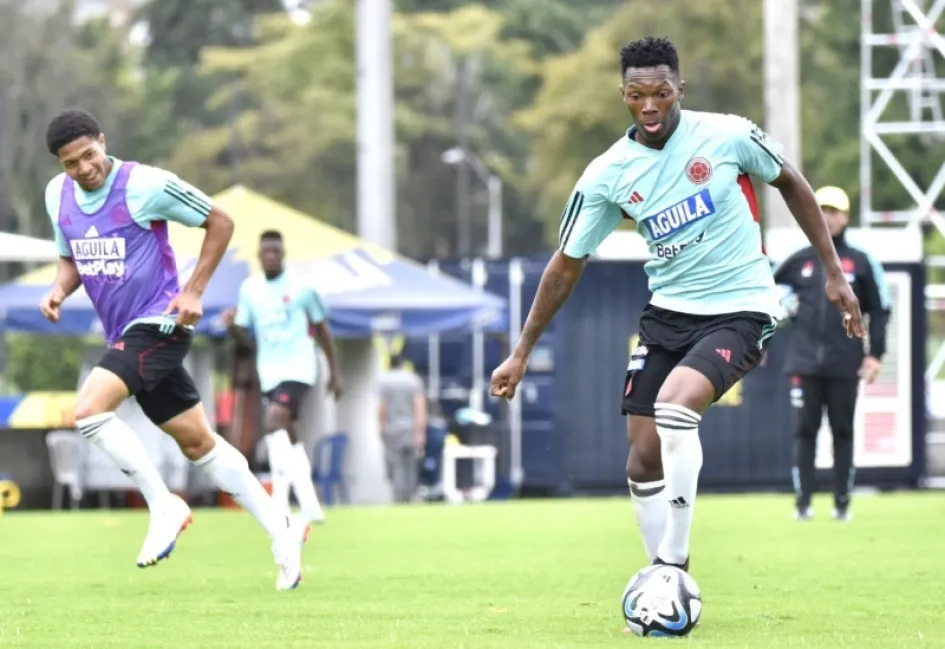 Ciclo de preparación de la Selección Colombia Sub-20 para la Copa Mundial de la FIFA que se disputará en Argentina desde el sábado 20 de mayo hasta el domingo 11 de junio. Ciclo de preparación de la Selección Colombia Sub-20 para la Copa Mundial de la FIFA que se disputará en Argentina.