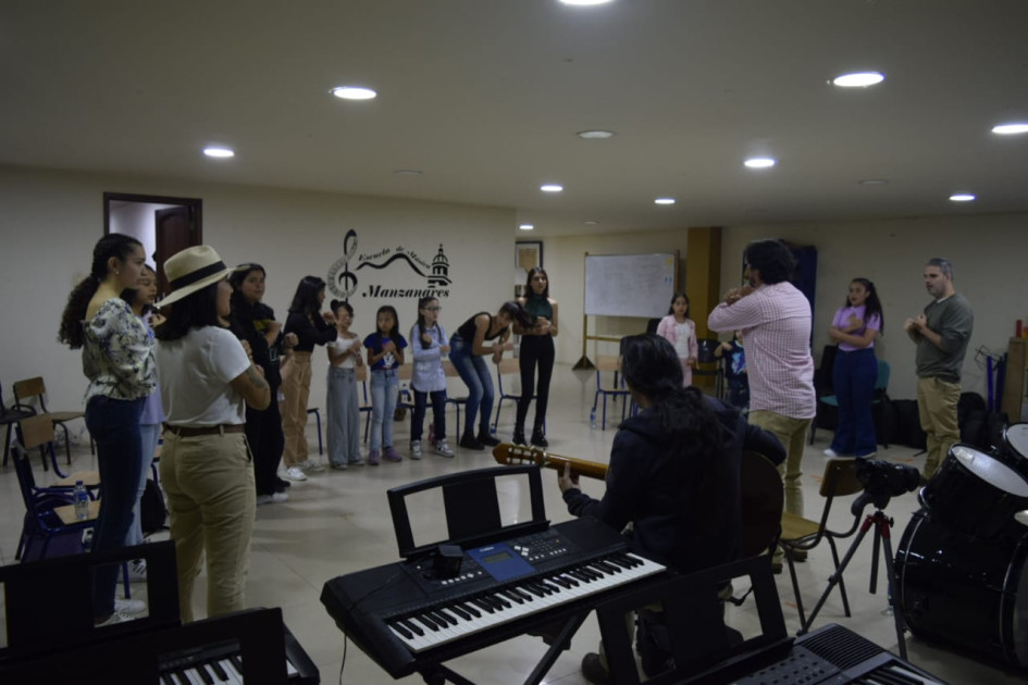 El último taller que se realizó ayer en Manzanares (Caldas) con los docentes de las escuelas de cuerdas típicas de la Secretaría de Cultura departamental. El último taller que se realizó ayer en Manzanares (Caldas) con los docentes de las escuelas de cuerdas típicas de la Secretaría de Cultura departamental.