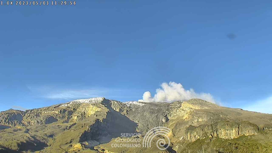 Este era el aspecto del Ruiz desde el cerro Gualí en la mañana de este miércoles. Este era el aspecto del Ruiz desde el cerro Gualí en la mañana de este miércoles.