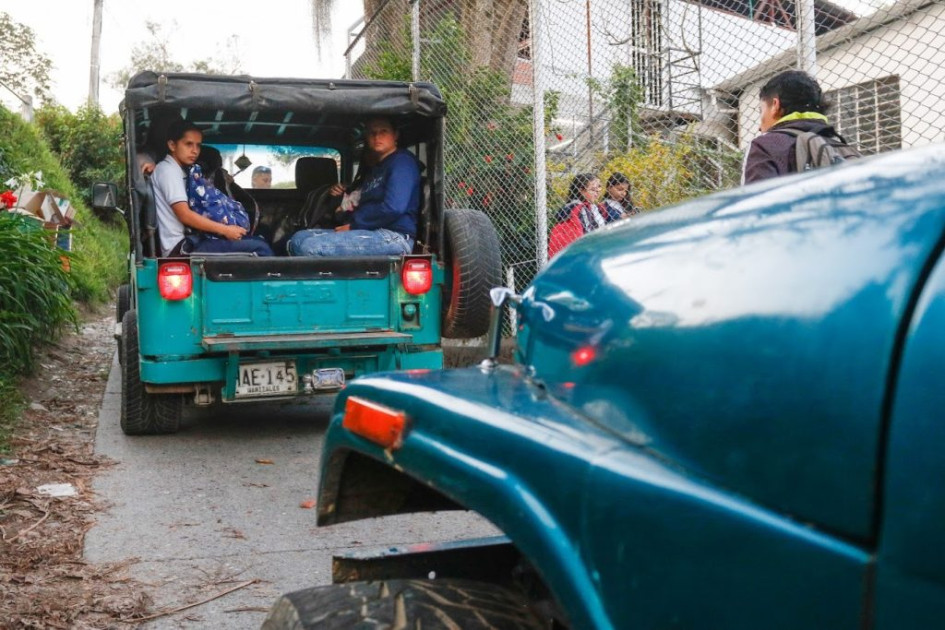 Durante la próxima semana, la Secretaría de Educación municipal realizará los trámites para el restablecimiento del tránsito escolar en las zonas rurales de Manizales a su cargo. Durante la próxima semana, la Secretaría de Educación municipal realizará los trámites para el restablecimiento del tránsito escolar en las zonas rurales de Manizales a su cargo.