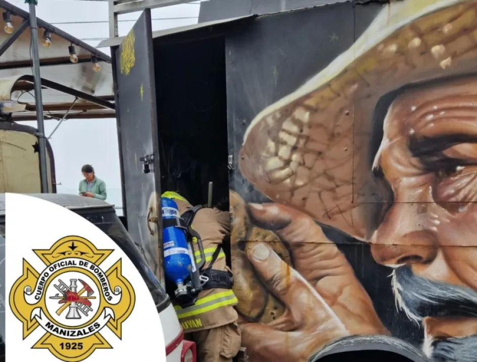 Este es el local en el que se presentó el conato de incendio en los remolques de comida, a un costado del Monumento a los Colonizadores, en Chipre. Este es el local en el que se presentó el conato de incendio en los remolques de comida, a un costado del Monumento a los Colonizadores, en Chipre.
