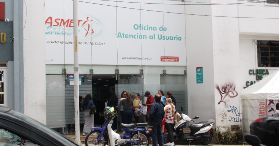 Sede de Asmet Salud en la recta del coliseo, en Manizales. Sede de Asmet Salud en la recta del coliseo, en Manizales.