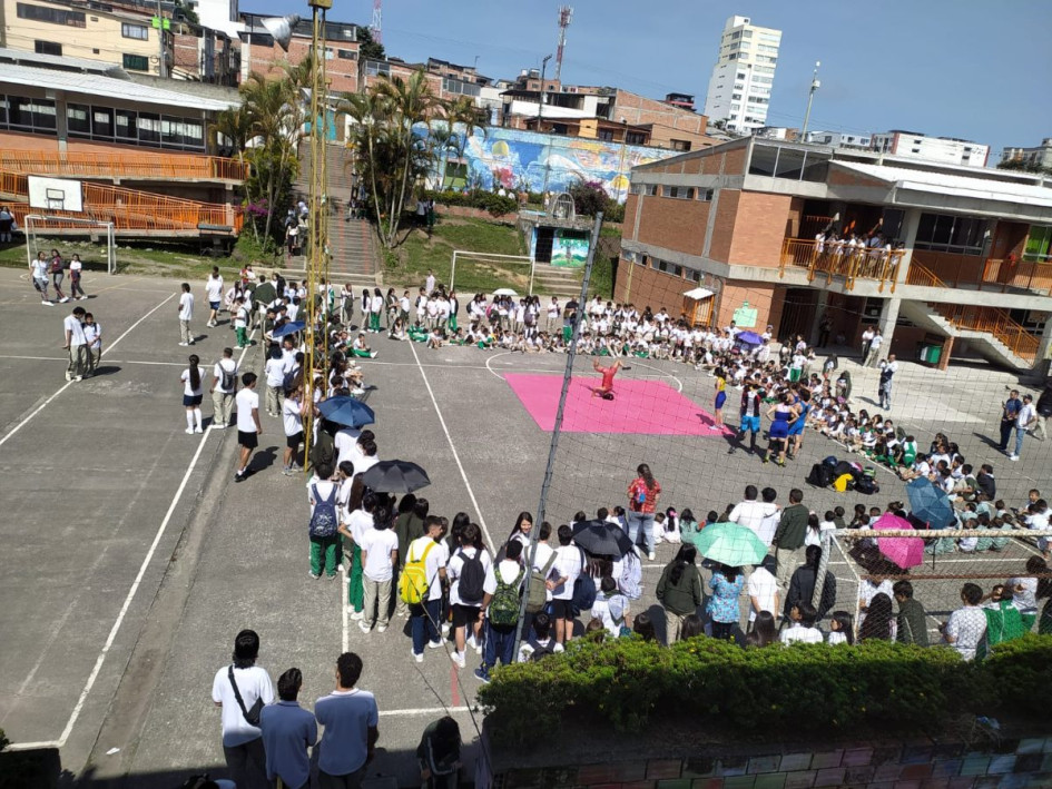 La comunidad educativa del Colegio Jaime Duque de Villamaría celebró los 30 años. La comunidad educativa del Colegio Jaime Duque de Villamaría celebró los 30 años.