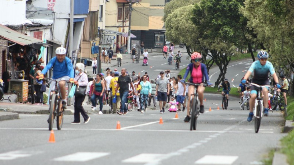 La ciclovía dominical volverá mañana (de 8:00 a.m. a 12:00 m.) por la Avenida Santander, entre la Calle 63 y Fundadores. La ciclovía dominical volverá mañana (de 8:00 a.m. a 12:00 m.) por la Avenida Santander, entre la Calle 63 y Fundadores.