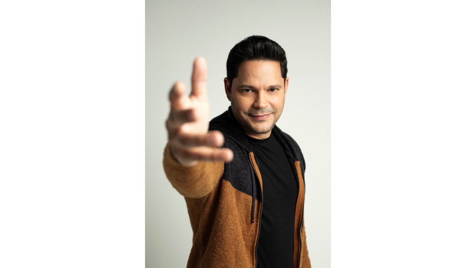 Rey Ruiz, cantante cubano de salsa. Rey Ruiz, cantante cubano de salsa.