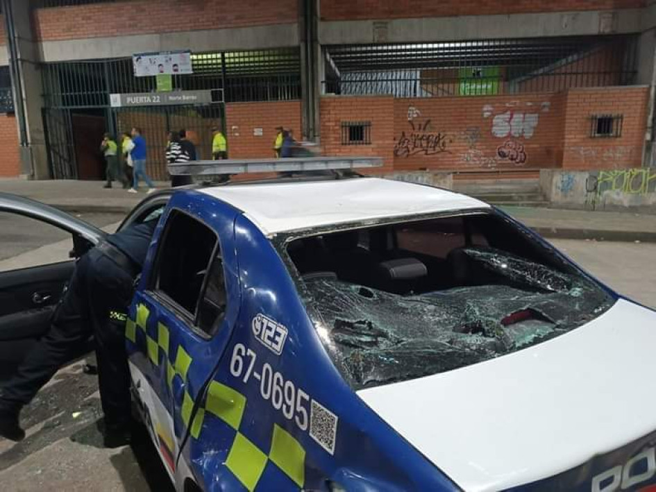 Una patrulla de la Policía fue uno de los vehículos afectados por los judicializados. El otro fue una motocicleta, que resultó incinerada. Una patrulla de la Policía fue uno de los vehículos afectados por los judicializados. El otro fue una motocicleta, que resultó incinerada.