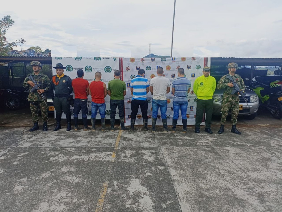 Las personas fueron capturadas en la vereda Frisolina de Anserma. Las personas fueron capturadas en la vereda Frisolina de Anserma.