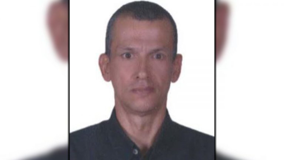 En la sede de Medicina Legal en Medellín se encuentra desde el pasado sábado el cuerpo de Javier Antonio Jiménez Gutiérrez, oriundo de Aguadas (Caldas). Buscan a sus familiares o conocidos. En la sede de Medicina Legal en Medellín se encuentra desde el pasado sábado el cuerpo de Javier Antonio Jiménez Gutiérrez, oriundo de Aguadas (Caldas). Buscan a sus familiares o conocidos.