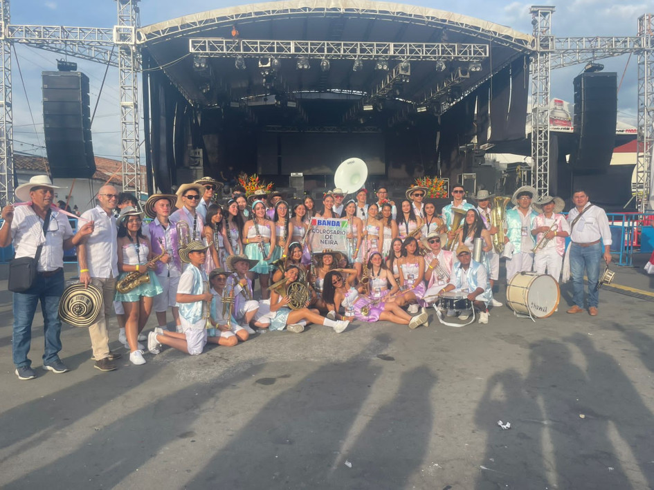 La Banda de la Institución Educativa Neira que obtuvo el tercer puesto en San Pedro (Valle del Cauca). La Banda de la Institución Educativa Neira que obtuvo el tercer puesto en San Pedro (Valle del Cauca).