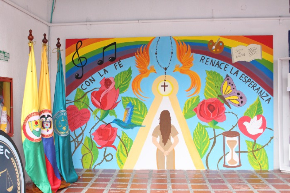 El mural inaugurado en la cárcel de mujeres Villa Josefina de Manizales. El mural inaugurado en la cárcel de mujeres Villa Josefina de Manizales.