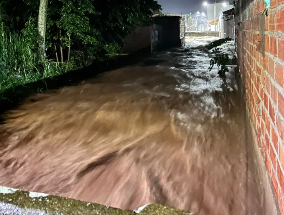 Así se vio Supía en la noche del miércoles luego del desbordamiento de la Quebrada Rapao. Así se vio Supía en la noche del miércoles luego del desbordamiento de la Quebrada Rapao.