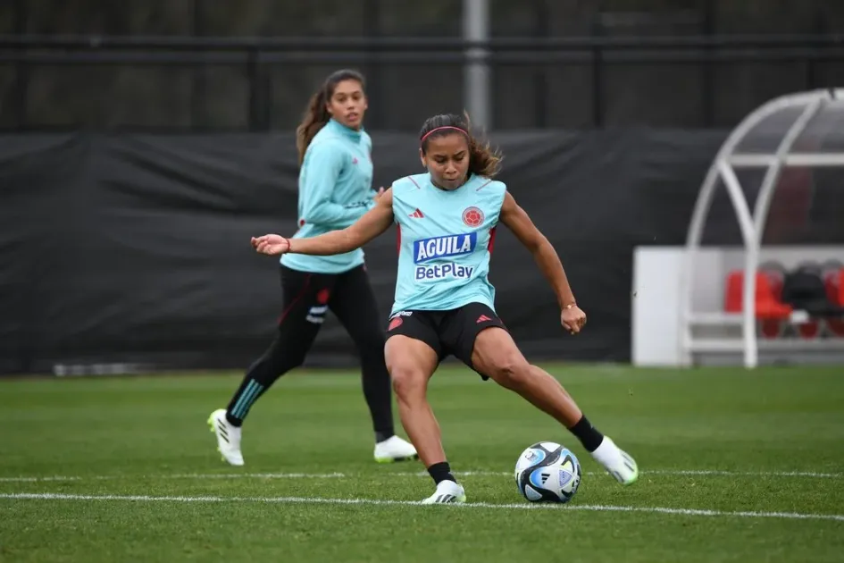 Leicy Santos, jugadora de la Selección Colombia de fútbol. Leicy Santos, jugadora de la Selección Colombia de fútbol.