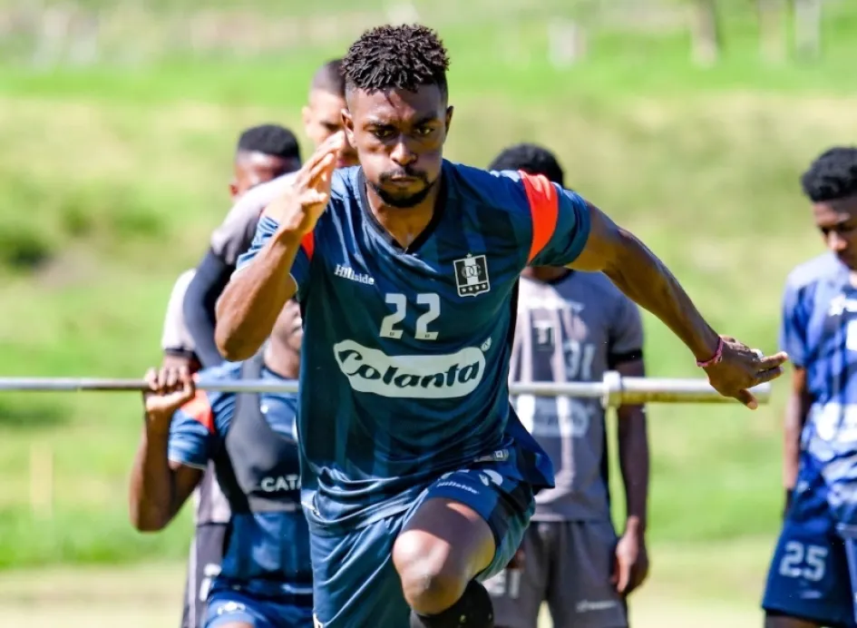 El lateral derecho Juan David Cuesta llegó como contratación al Once Caldas para este semestre. El lateral derecho Juan David Cuesta llegó como contratación al Once Caldas para este semestre.