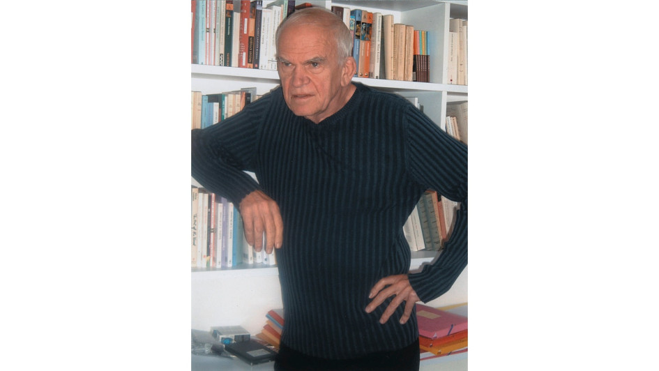 Milan Kundera, falleció el martes a los 94 años.