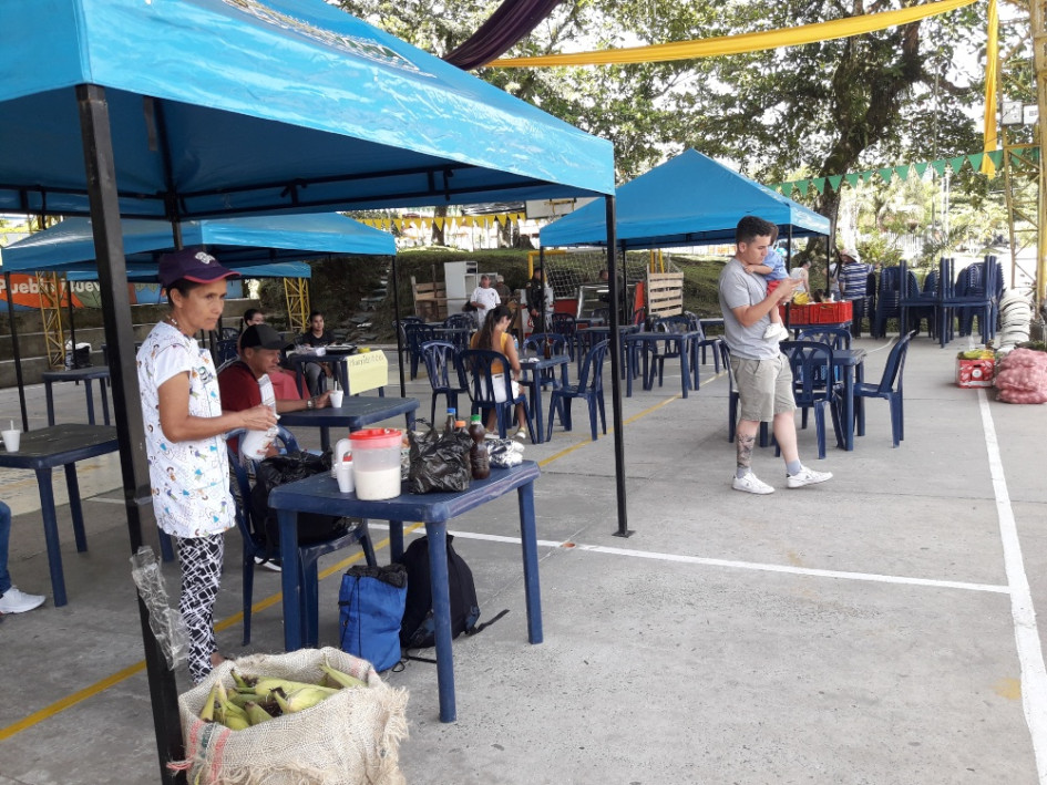 El pasado sábado 1 de julio se dio apertura al Mercado Campesino de Pueblo Nuevo, en el que se vendieron productos de las veredas y de emprendimientos familiares.