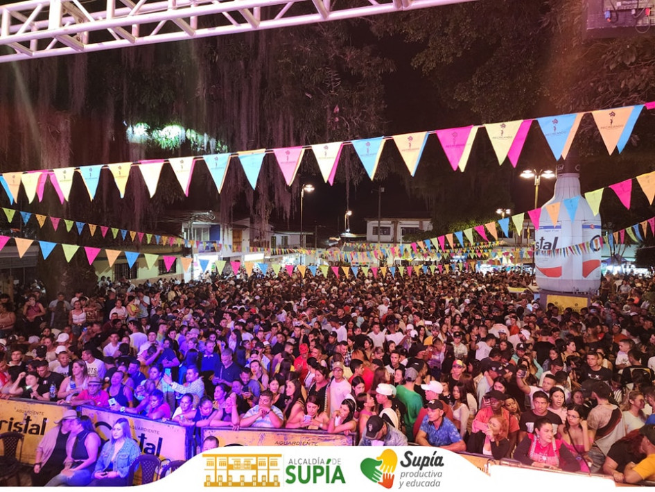 Los conciertos contaron con asistencias multitudinarias. Propios y visitantes disfrutaron de los artistas. Los conciertos contaron con asistencias multitudinarias. Propios y visitantes disfrutaron de los artistas.