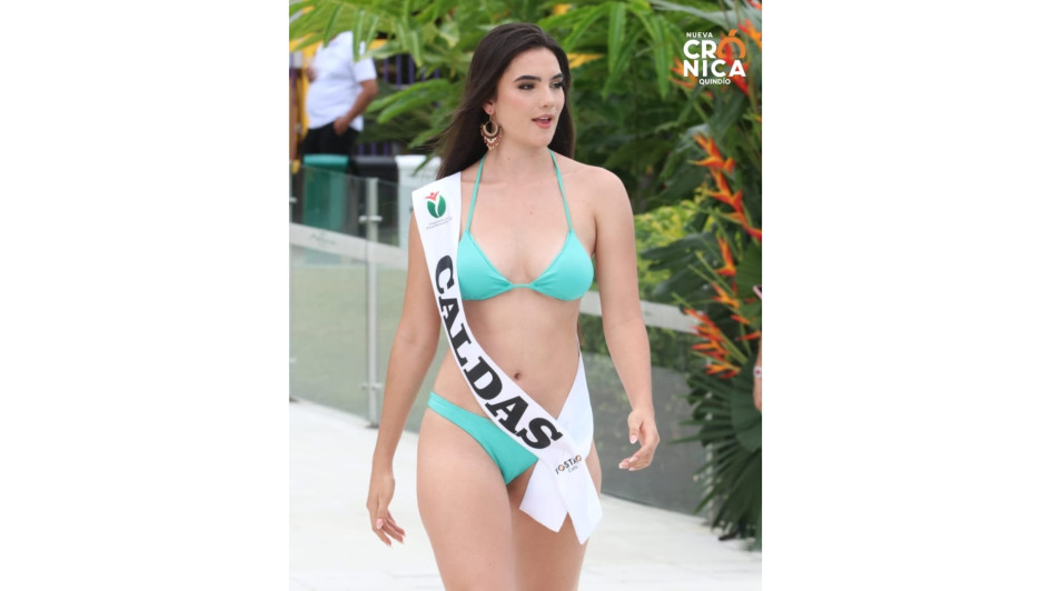 La aranzacita Stefanny Gómez brilló en la mañana de este domingo en el desfile en traje de baño del Reinado Nacional del Café, en Calarcá (Quindío). Obtuvo un reconocimiento especial del jurado por tener el mejor rostro del certamen. La aranzacita Stefanny Gómez brilló en la mañana de este domingo en el desfile en traje de baño del Reinado Nacional del Café, en Calarcá (Quindío). Obtuvo un reconocimiento especial del jurado por tener el mejor rostro del certamen.