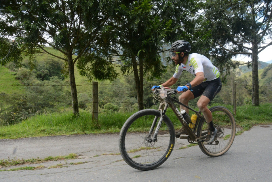 Yeison Alejandro Rincón suma a su palmarés el triunfo en ciclomontañismo en la cuarta edición del Desafío Marulanda. Yeison Alejandro Rincón suma a su palmarés el triunfo en ciclomontañismo en la cuarta edición del Desafío Marulanda.